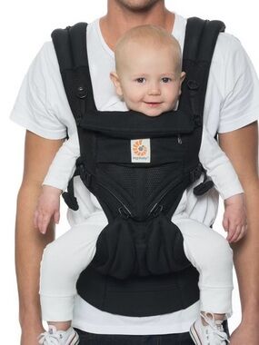 Ergobaby Omni Deluxe Navy Preowned